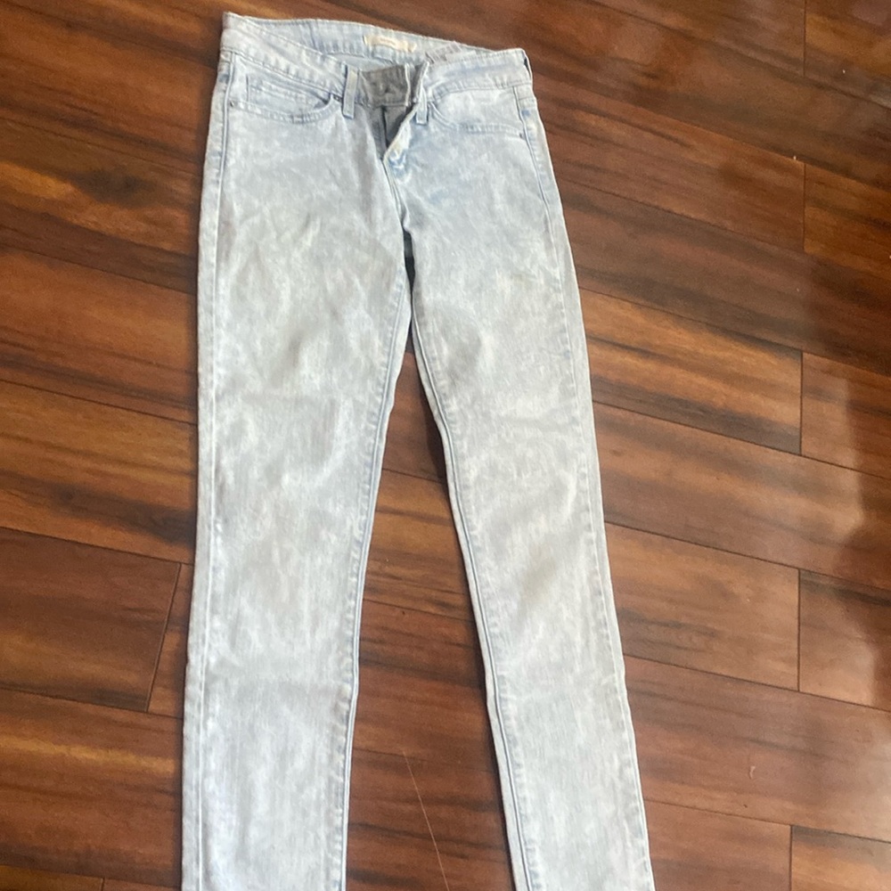 Levi 711 skinny jeans